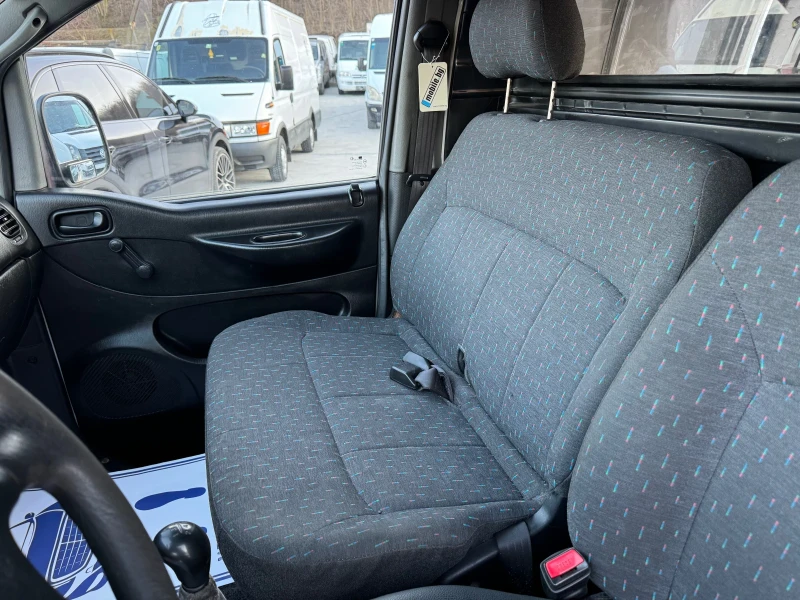 Hyundai H1 2.5CRDI, снимка 10 - Бусове и автобуси - 49384669