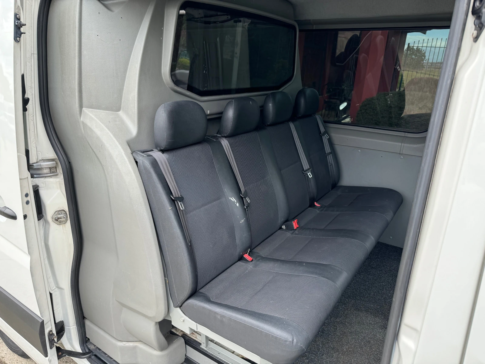 VW Crafter 2.5TDI* Euro5* Климатик* 5 + 1 места - изображение 5