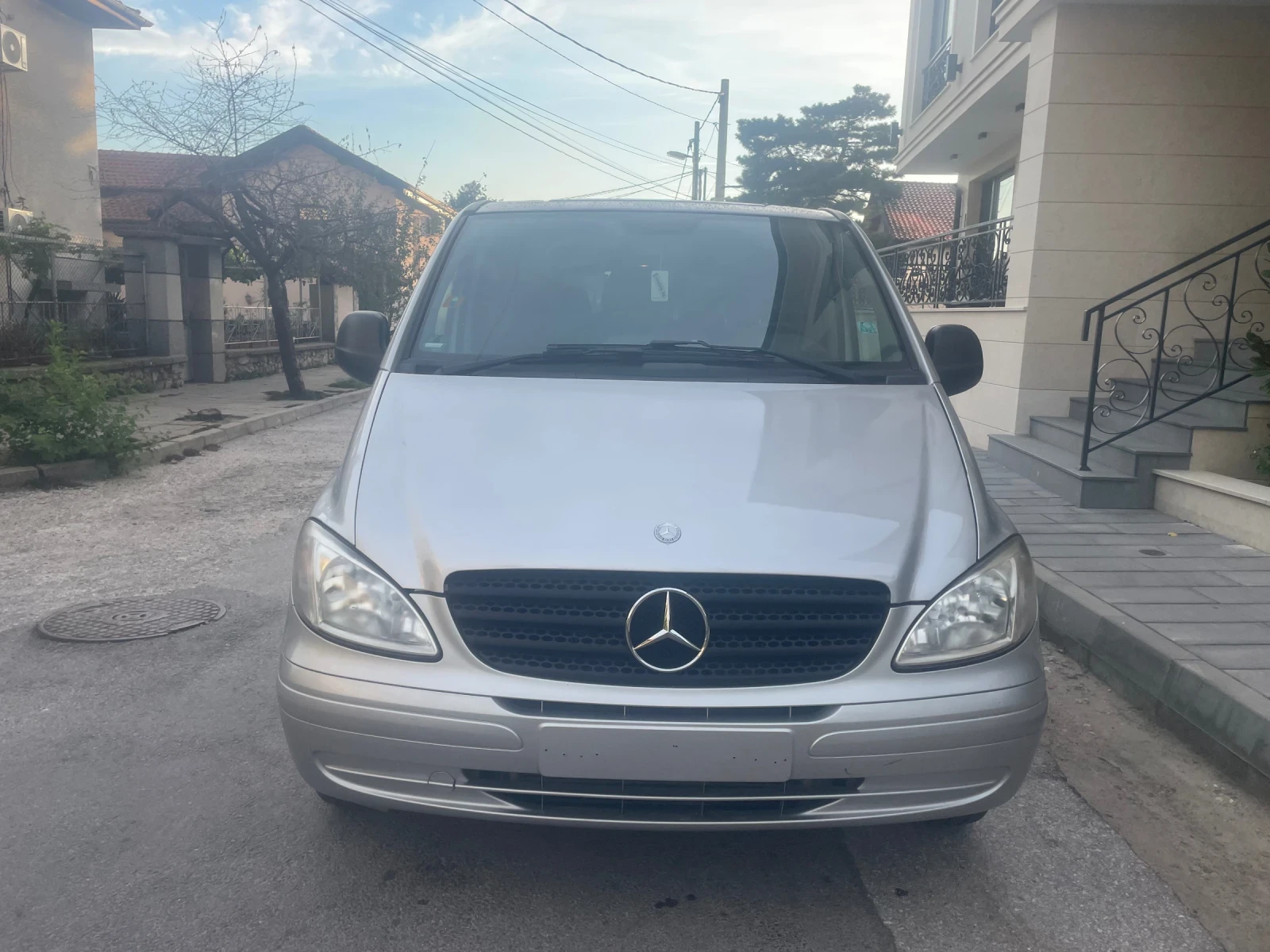 Mercedes-Benz Vito 115 клима лонг 150кс 9 места топ състояние - изображение 2