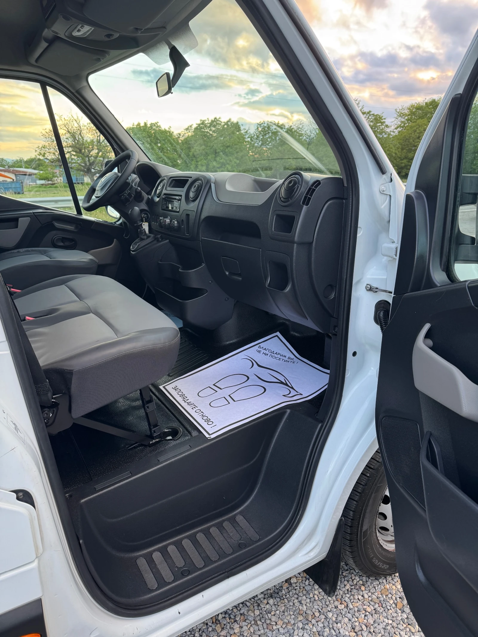 Renault Master 2.3HPI* 2018* Euro6* Като Нов* Климатик* Оригинал*, снимка 14 - Бусове и автобуси - 54622301