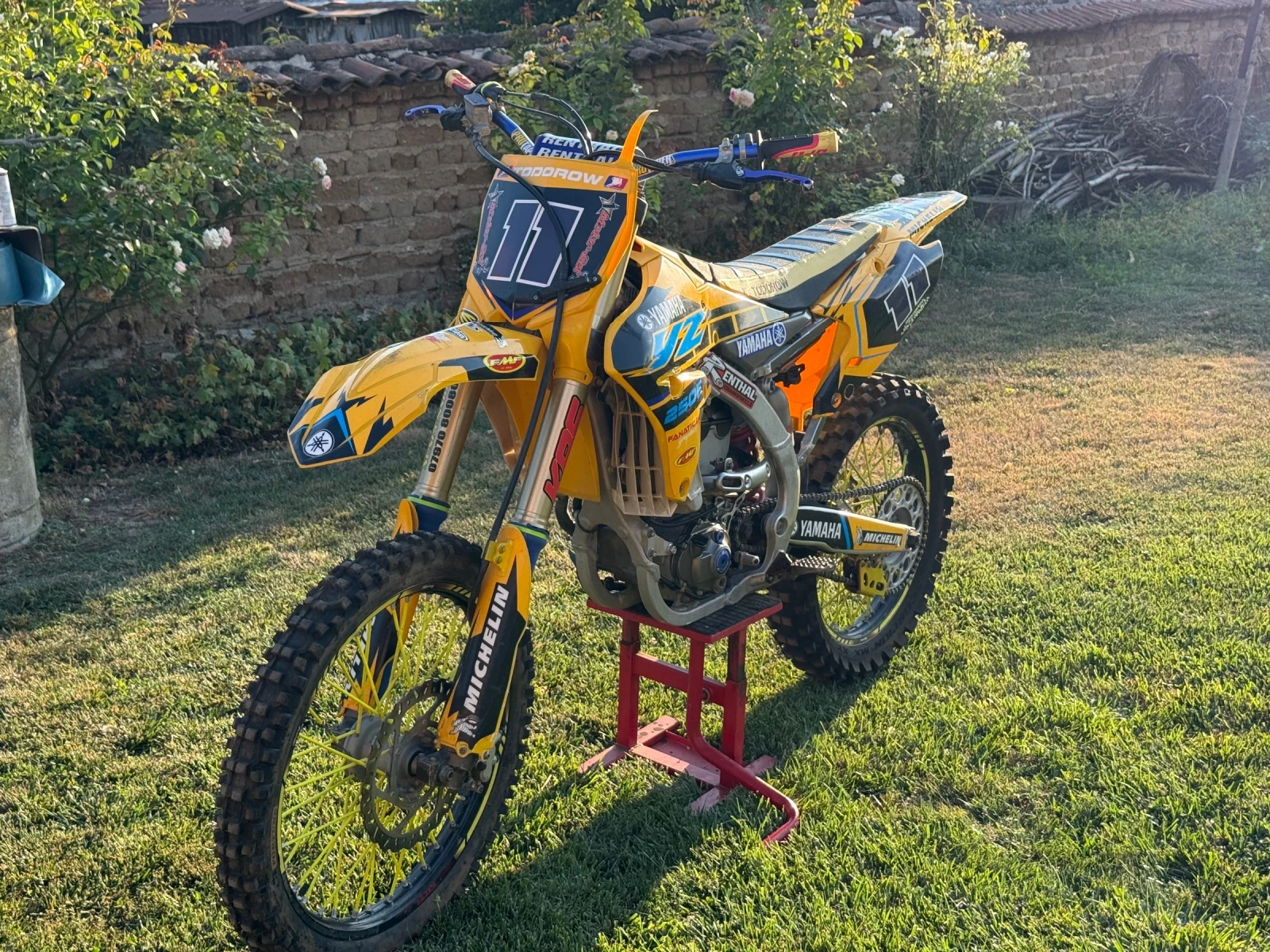 Yamaha Yzf