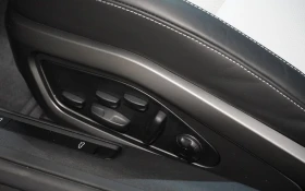 Porsche 911 Carrera 4 GTS, снимка 11