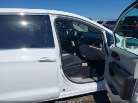 Chrysler Pacifica TOURING PLUS - 22999 лв. / 11759.20 € - 94884631 12