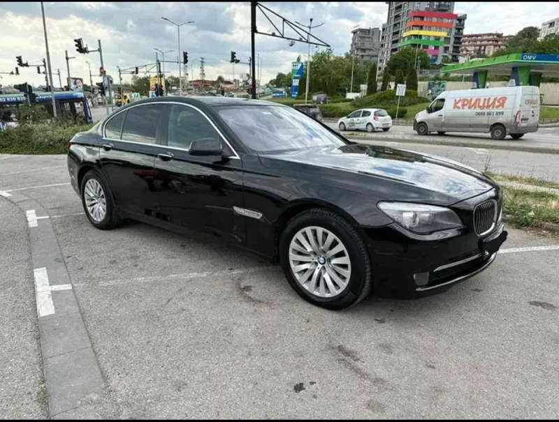 BMW 730, снимка 2 - Автомобили и джипове - 46943562