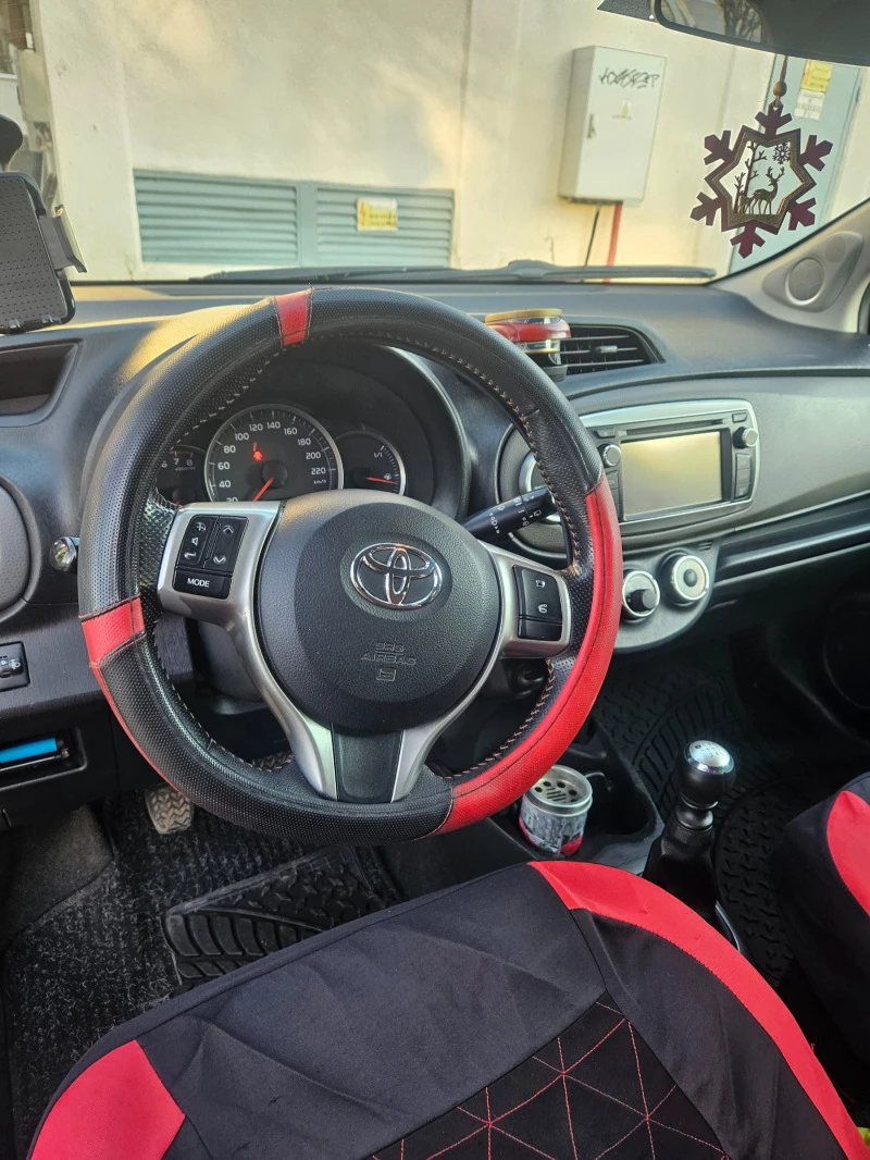 Toyota Yaris, снимка 5 - Автомобили и джипове - 47493236