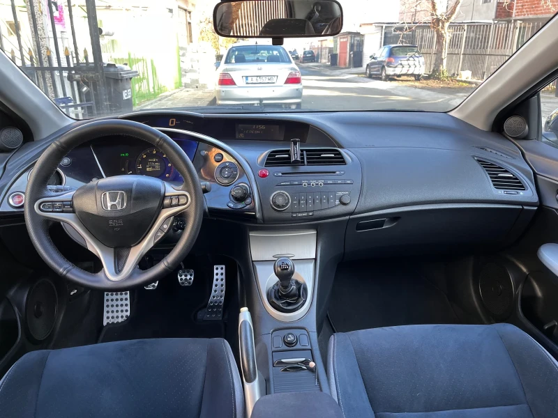 Honda Civic 8, снимка 9 - Автомобили и джипове - 48518283