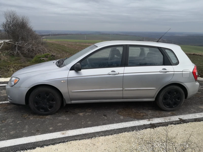 Kia Cerato, снимка 10 - Автомобили и джипове - 48839000