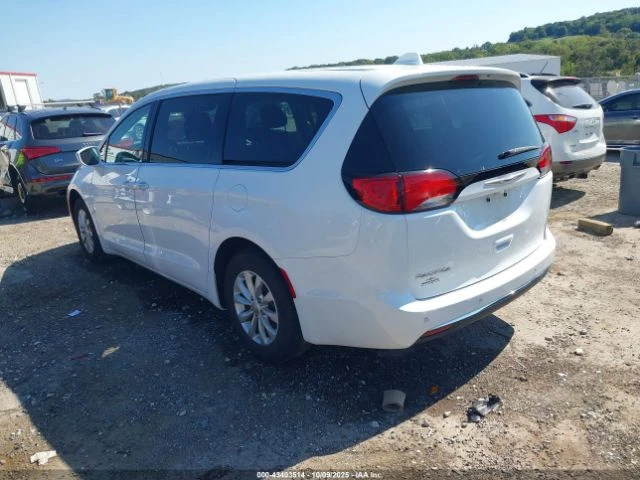 Chrysler Pacifica TOURING PLUS - изображение 3