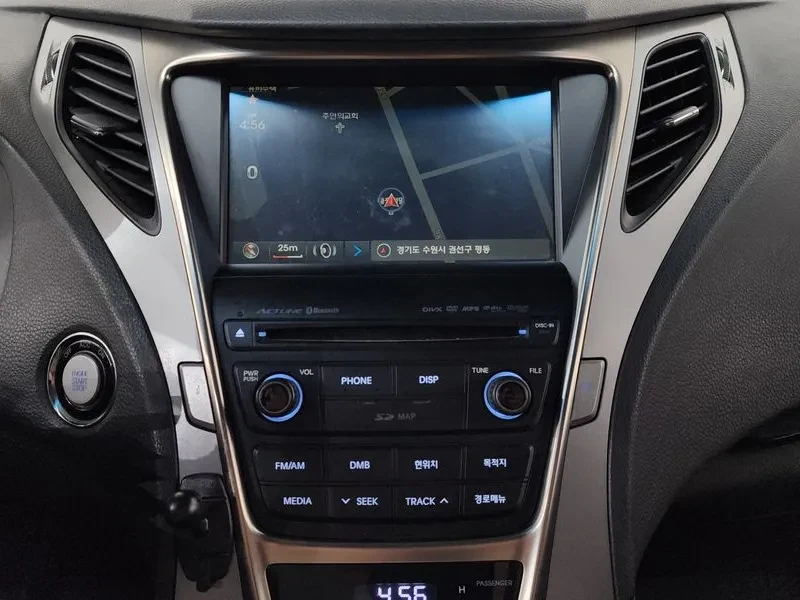 Hyundai Grandeur 2.4, снимка 15 - Автомобили и джипове - 54626069
