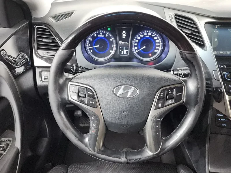 Hyundai Grandeur 2.4, снимка 13 - Автомобили и джипове - 54626069
