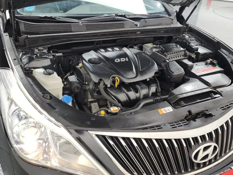 Hyundai Grandeur 2.4, снимка 6 - Автомобили и джипове - 54626069