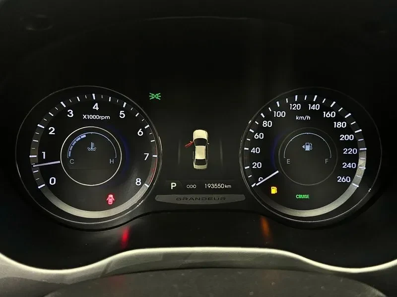 Hyundai Grandeur 2.4, снимка 8 - Автомобили и джипове - 54625819