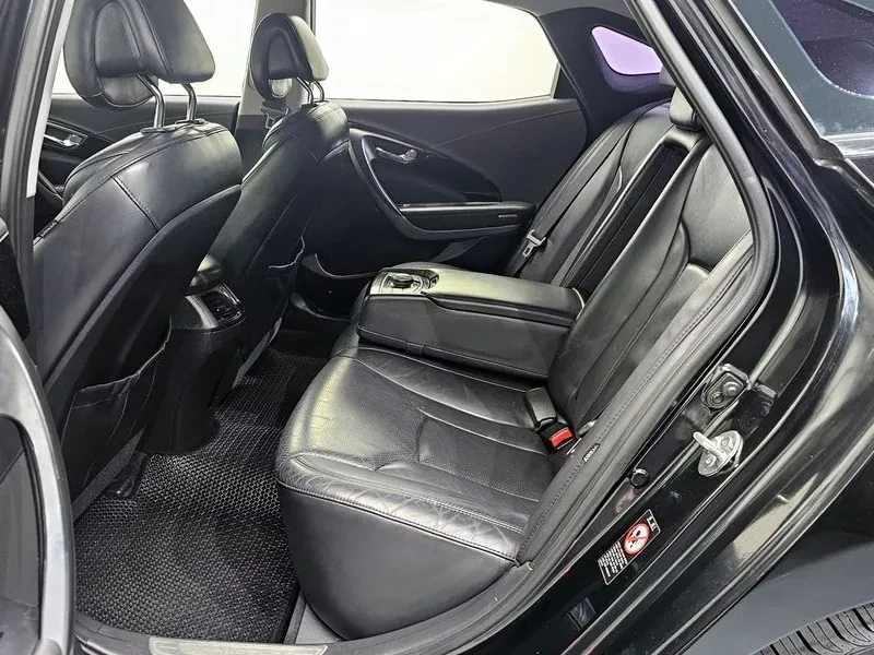 Hyundai Grandeur 2.4, снимка 12 - Автомобили и джипове - 54625819