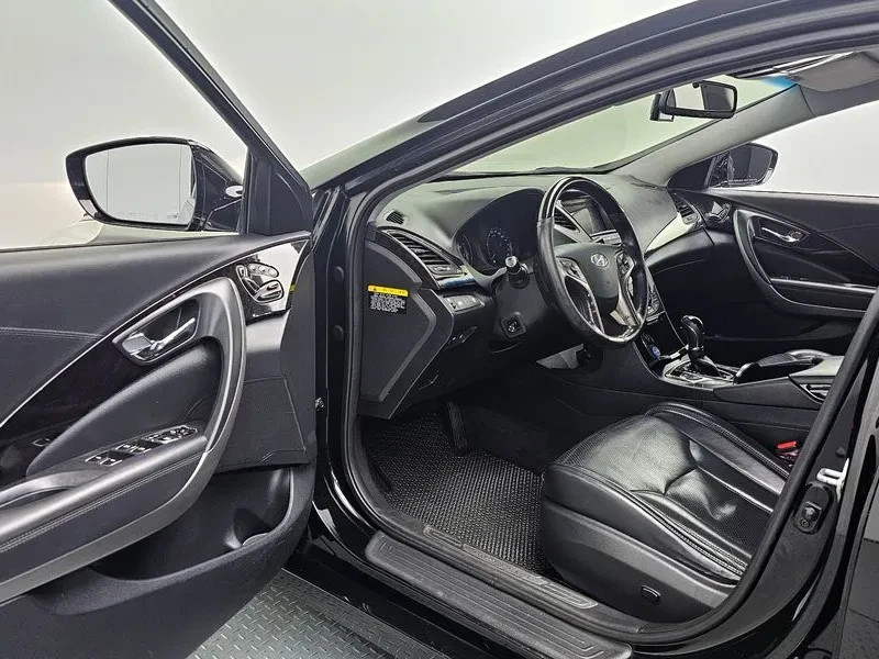 Hyundai Grandeur 2.4, снимка 10 - Автомобили и джипове - 54625819