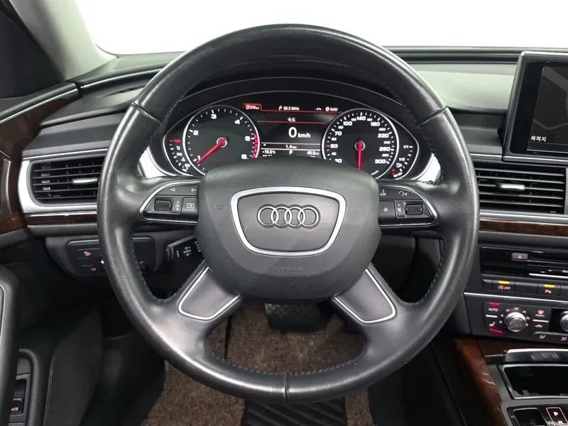 Audi A6 2.0 TDI, снимка 13 - Автомобили и джипове - 55056575