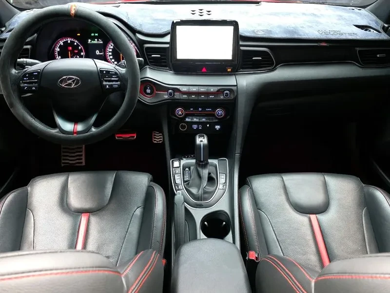 Hyundai Veloster  1.6 Turbo Sports, снимка 7 - Автомобили и джипове - 55558866