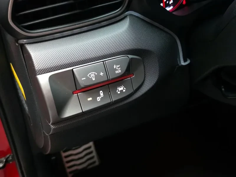 Hyundai Veloster  1.6 Turbo Sports, снимка 17 - Автомобили и джипове - 55558866