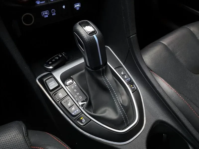 Hyundai Veloster  1.6 Turbo Sports, снимка 9 - Автомобили и джипове - 55558866