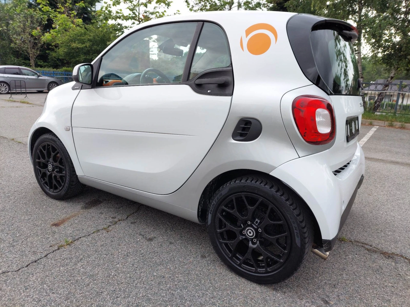 Smart Fortwo 1,0i 71ps EURO 6 - изображение 4