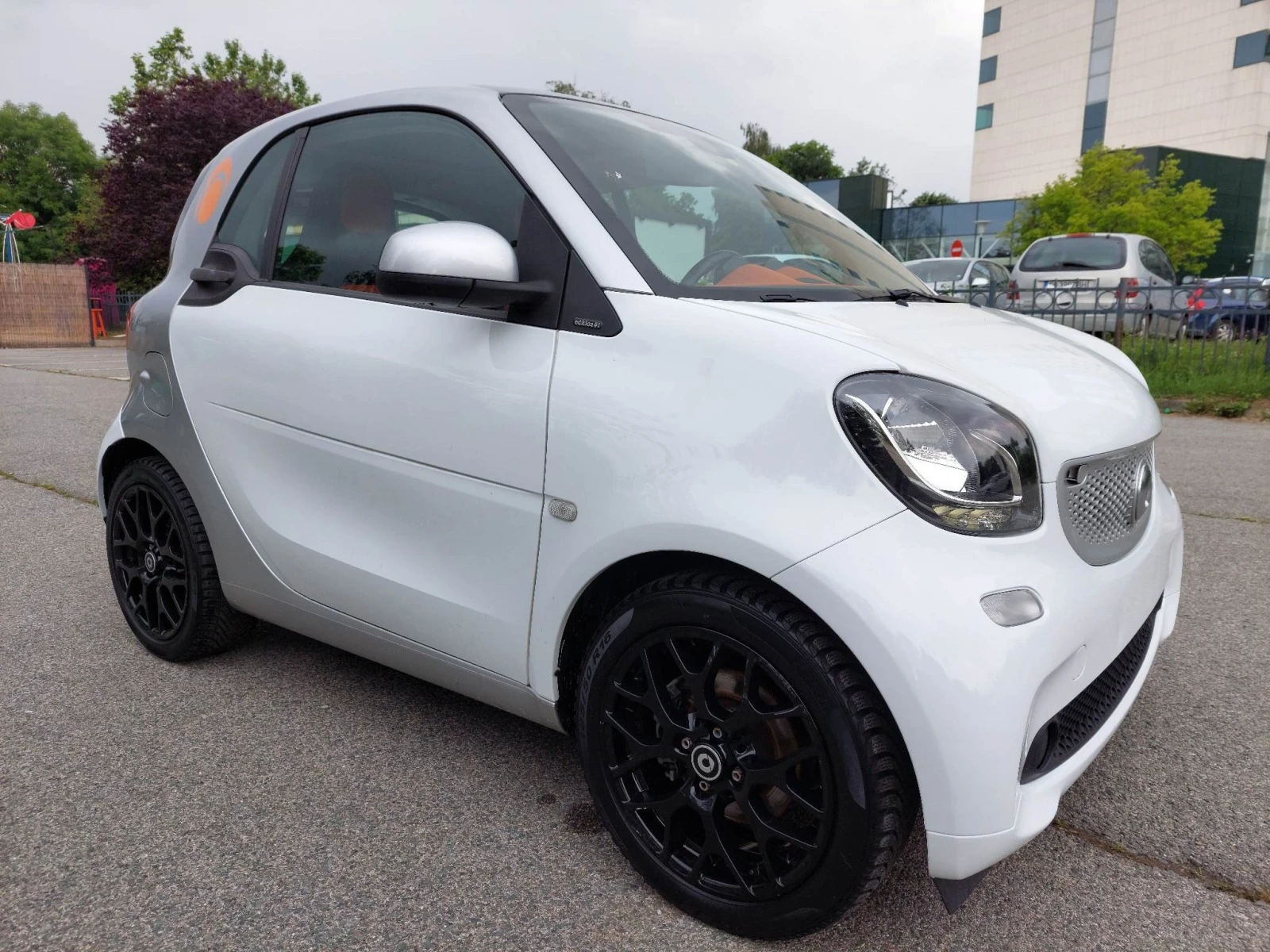 Smart Fortwo 1,0i 71ps EURO 6 - изображение 3