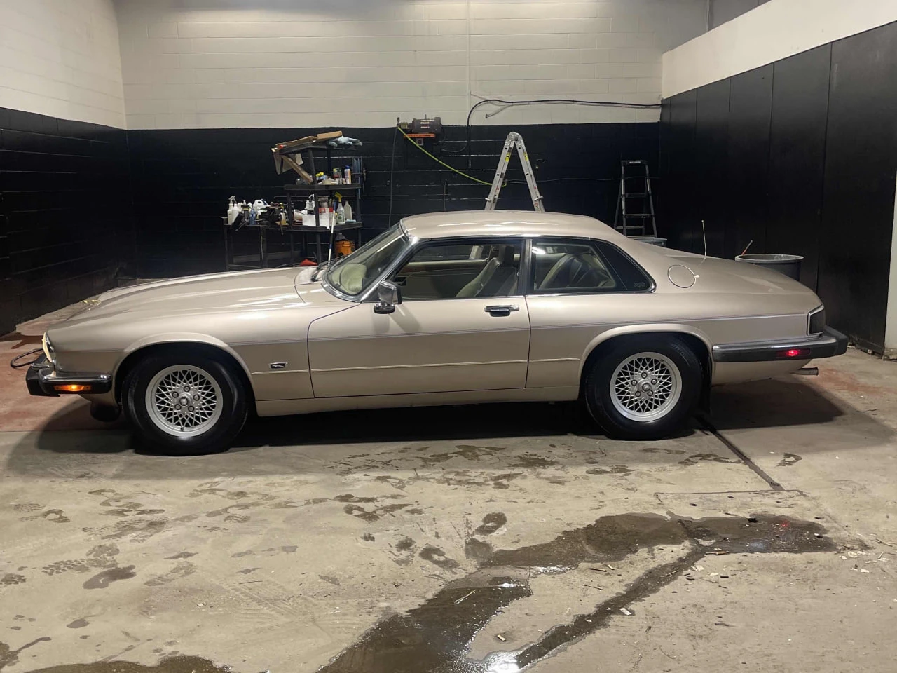 Jaguar Xjs CARFAX* АВТОФИНАНСИРАНЕ БЕЗ ПЪРВОНАЧАЛНА ВНОСКА - изображение 2
