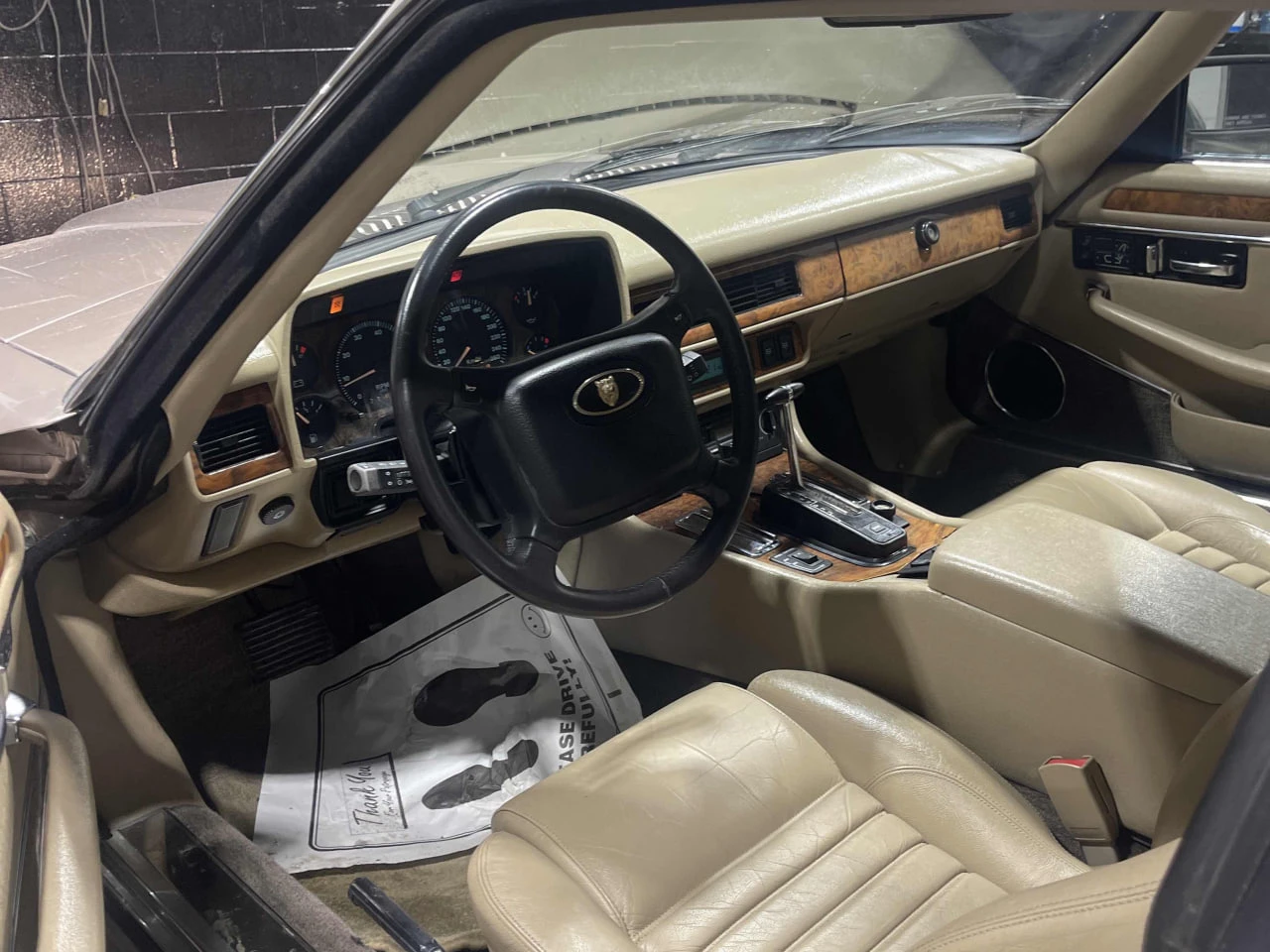 Jaguar Xjs CARFAX* АВТОФИНАНСИРАНЕ БЕЗ ПЪРВОНАЧАЛНА ВНОСКА - изображение 5