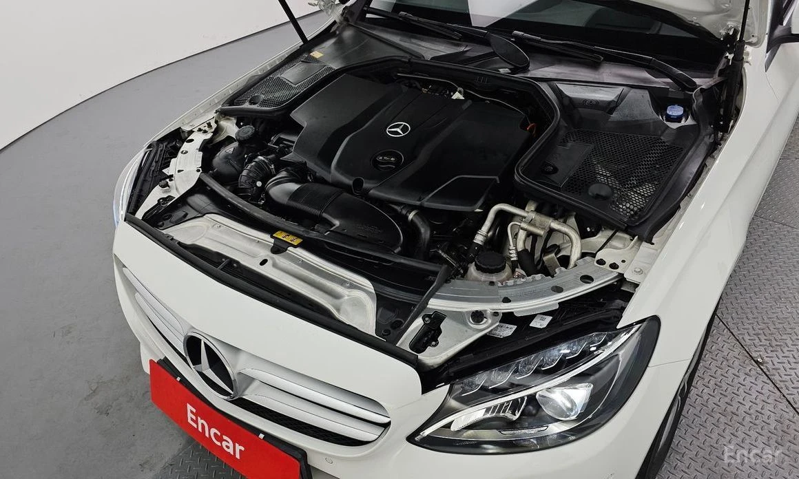 Mercedes-Benz C 220  - изображение 6