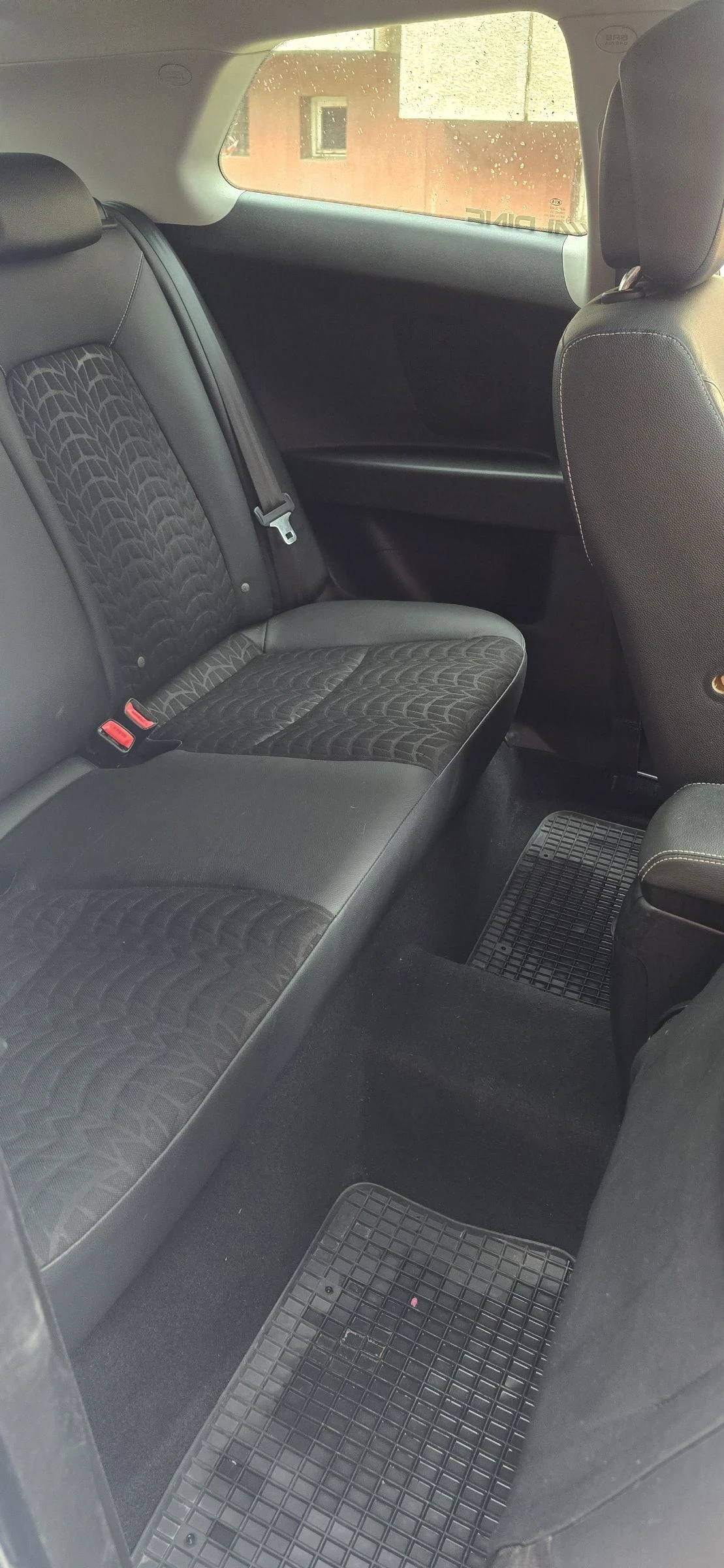 Kia Pro ceed 2.0i, Navi, ���� | Mobile.bg � ����������� 17