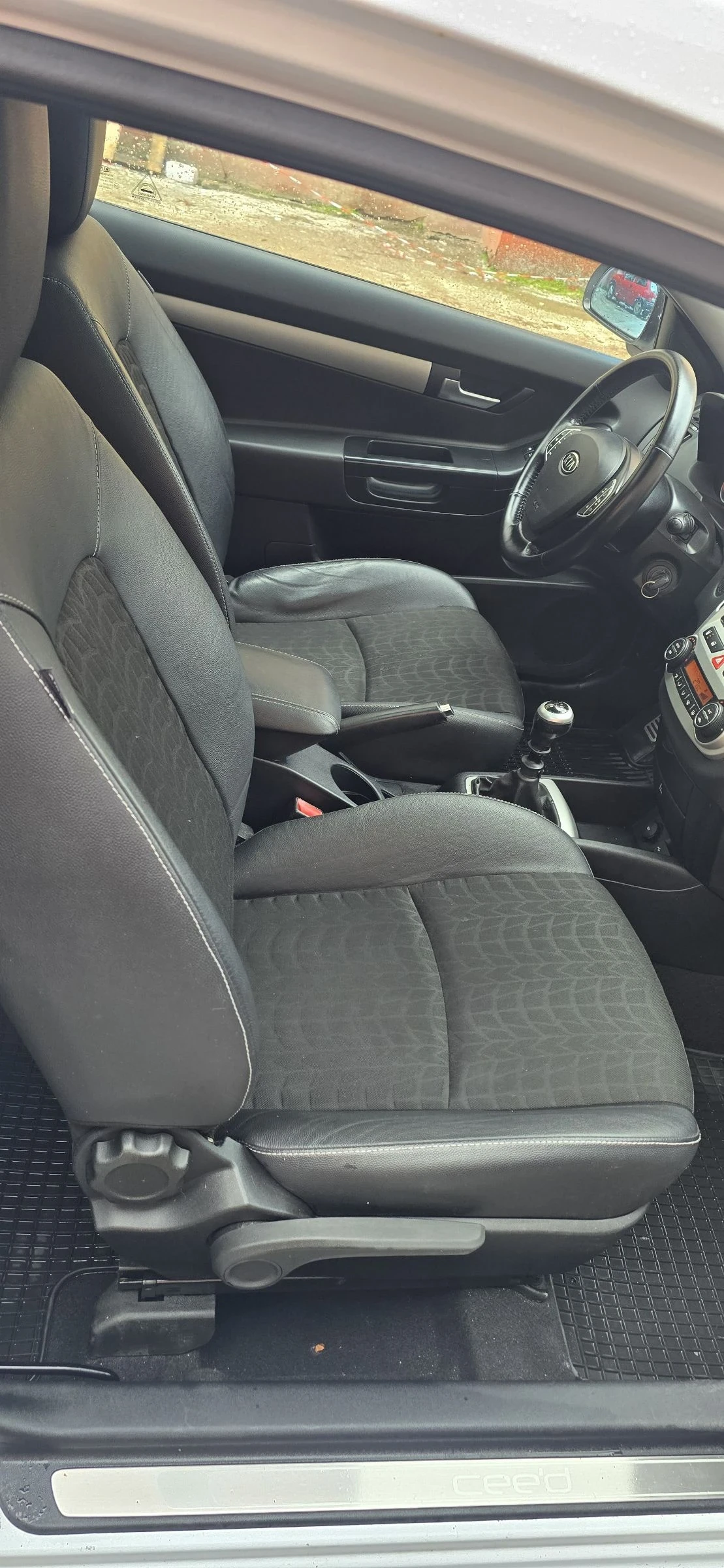 Kia Pro ceed 2.0i, Navi, Кожа - изображение 10