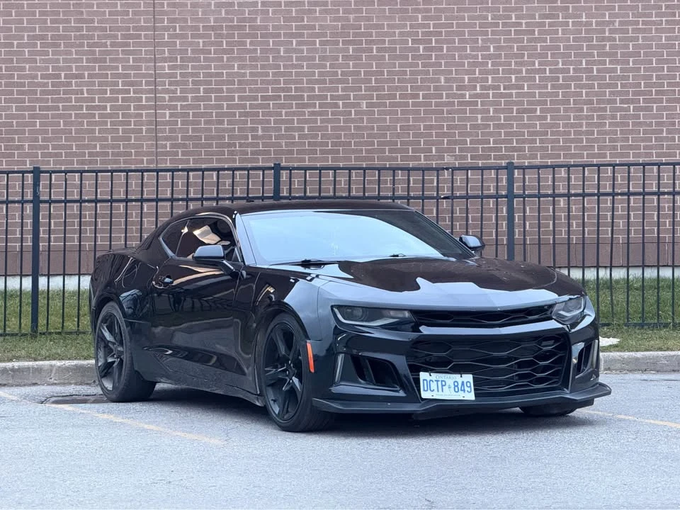 Chevrolet Camaro * Sunroof* Remote Start* Bluetooth & Backup Camera