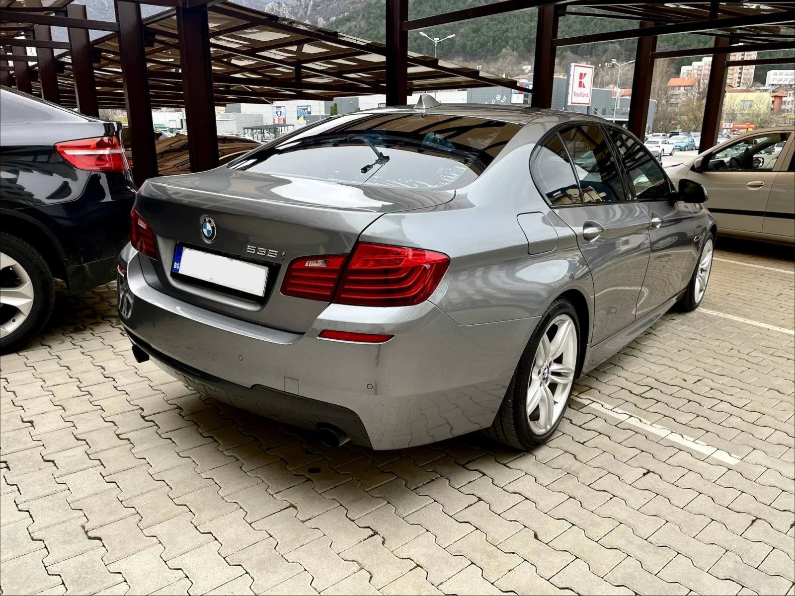 BMW 535 Msport Facelift Adaptive led, снимка 5 - Автомобили и джипове - 54033959