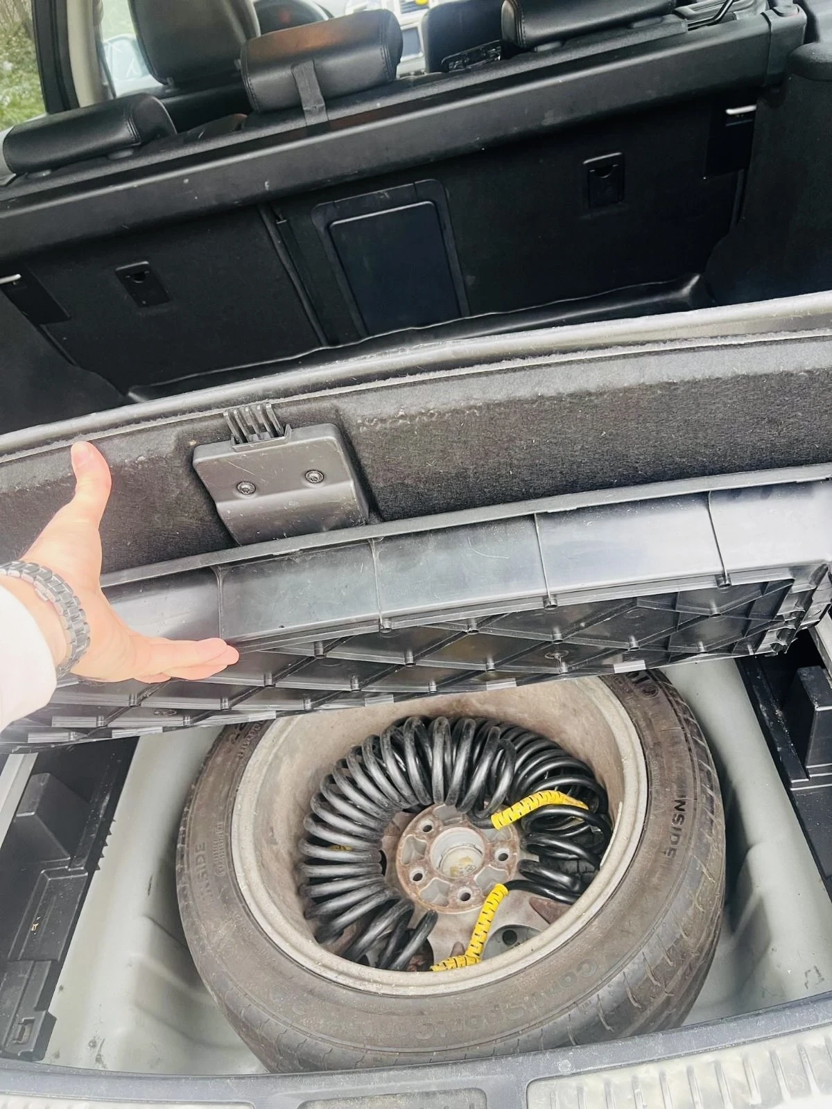 Toyota Avensis 2.2 150 K.C FULL ЕКСТРИ , снимка 6 - Автомобили и джипове - 54158517