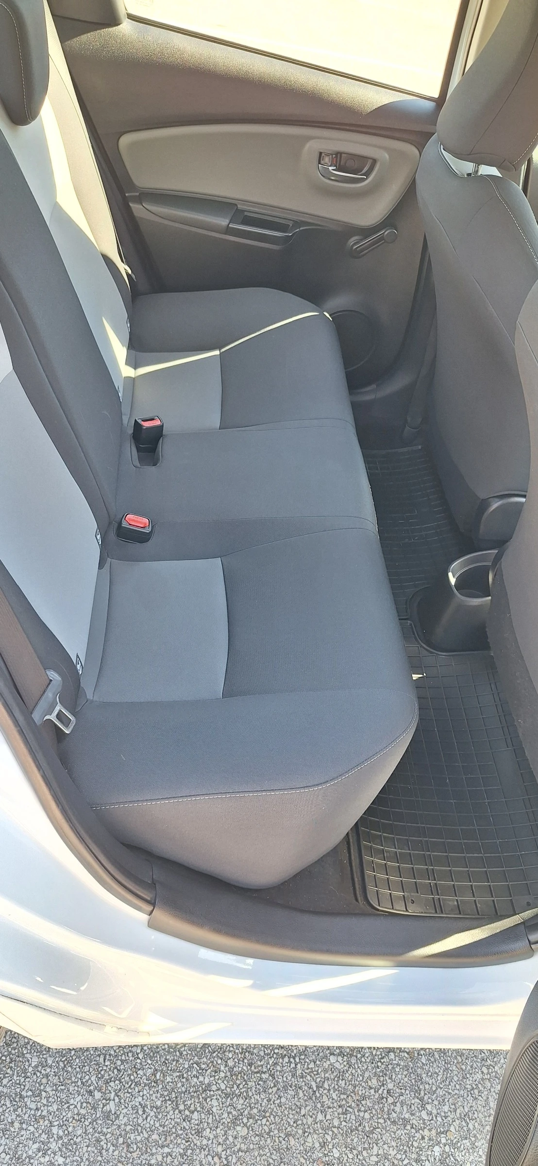 Toyota Yaris 1.5 VVT-I  112k | Mobile.bg � ����������� 11