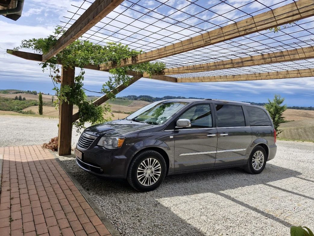 Chrysler Town and Country Touring
