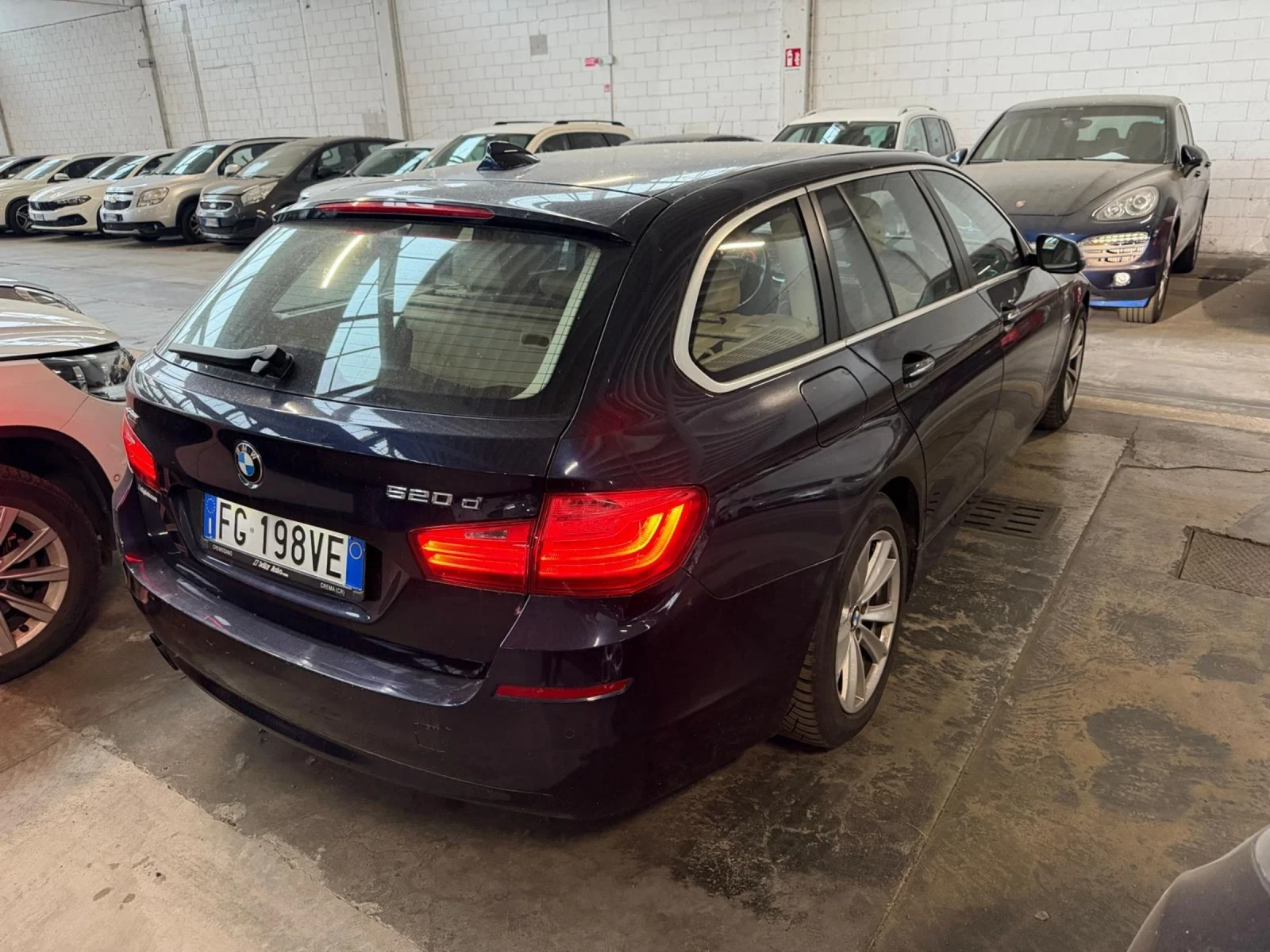 BMW 520, снимка 3 - Автомобили и джипове - 54637188