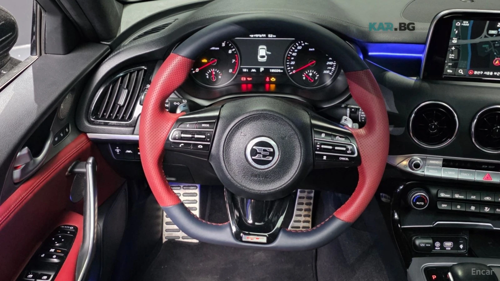 Kia Stinger 3.3 GT TURBO* AWD* ОБДУХ* AWD* 360* HUD* , снимка 13 - Автомобили и джипове - 55235700