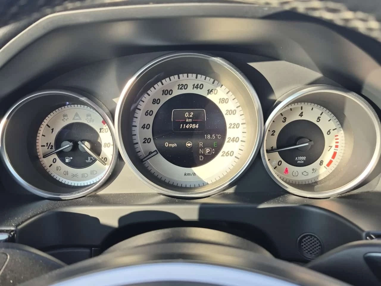 Mercedes-Benz E 400 АМГ ПАКЕТ/CARFAX/ДИСТРОНИК/ПАНОРАМА/ПОДГРЕВ/ПАМЕТ, снимка 9 - Автомобили и джипове - 55798667