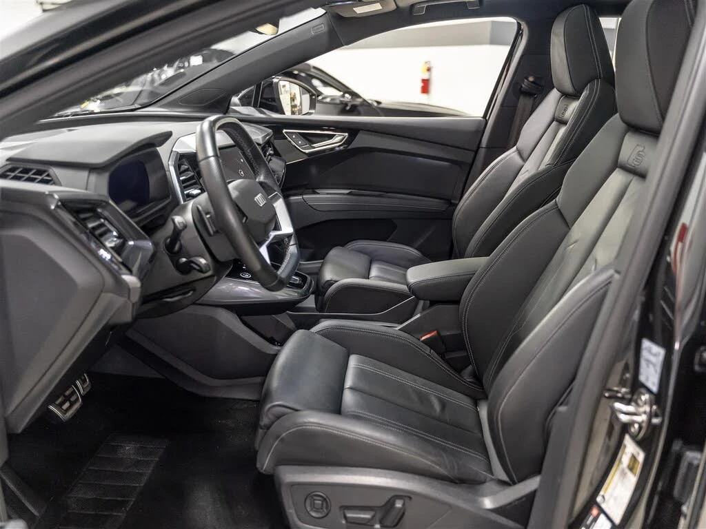 Audi E-Tron Q4 E-tron quattro 55 | S Line| 21 RS| , снимка 6 - Автомобили и джипове - 56231672