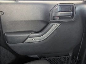 Jeep Wrangler UNLIMITED 6SpeedManual/HardTop/4x4/18 inch Alloy/4, снимка 12