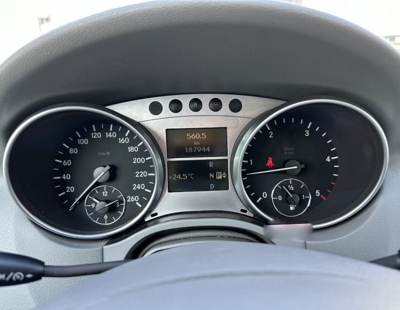 Mercedes-Benz ML 280 CDI 224к.с. 4Matic, снимка 16 - Автомобили и джипове - 47580551