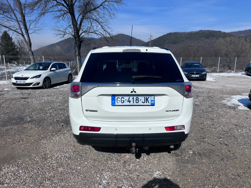 Mitsubishi Outlander 2.2DID СЕРВИЗНА КНИЖКА!!! Лизинг Бартер, снимка 6 - Автомобили и джипове - 49291902