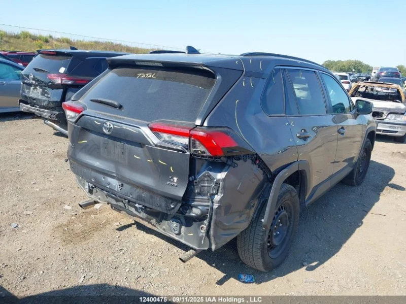 Toyota Rav4 LE, снимка 4 - Автомобили и джипове - 52688343