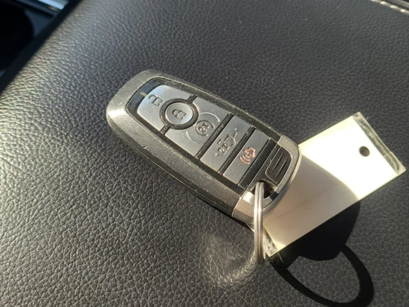 Ford F150 * LARIAT CREW CAB SHORT BED * CARFAX * БЕЗ ПЪРВОНА, снимка 8 - Автомобили и джипове - 52842467