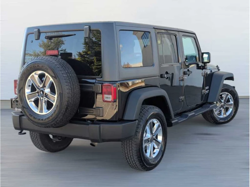 Jeep Wrangler UNLIMITED 6SpeedManual/HardTop/4x4/18 inch Alloy/4, снимка 4 - Автомобили и джипове - 53126464