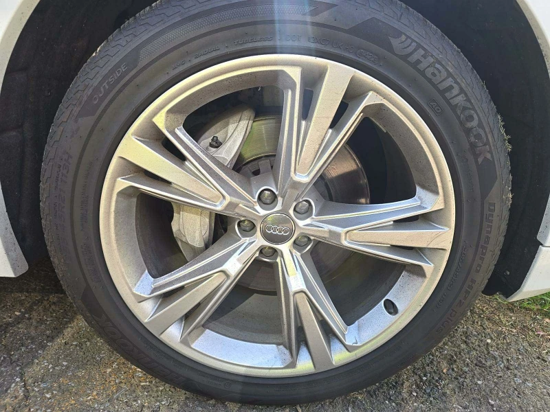 Audi Q8 Distronic* B&O* 360* Крайна цена - 61500 лв. - 75598712 | Car24.bg