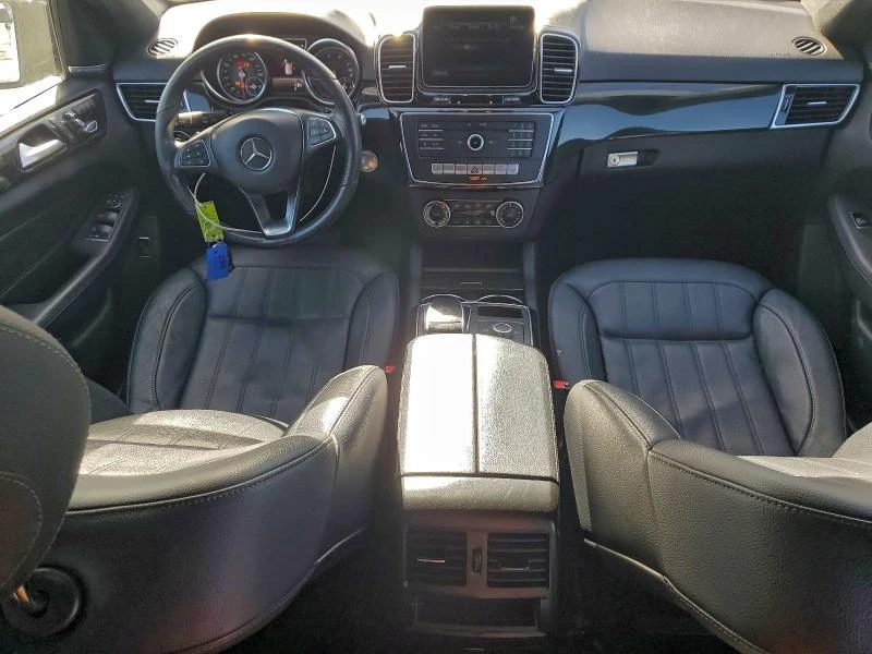 Mercedes-Benz GLE 350 AMG* 4MATIC* Memory* Подгрев* Keyless* Pano* Navi - изображение 8