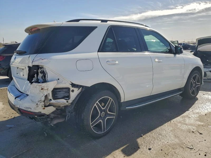 Mercedes-Benz GLE 350 AMG* 4MATIC* Memory* Подгрев* Keyless* Pano* Navi - изображение 3