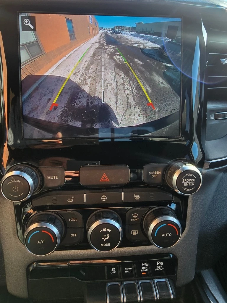 Dodge RAM 1500 * Big Horn 4x4 Crew Cab 5'7 Box* Aвтокредит* C, снимка 13 - Автомобили и джипове - 53646690