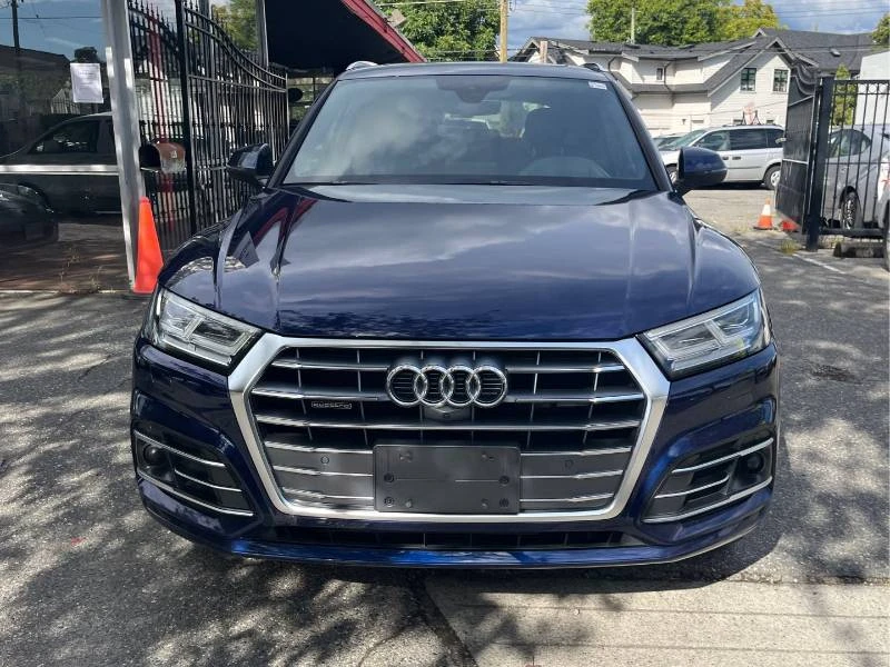 Audi Q5 TECHNIK, снимка 4 - Автомобили и джипове - 56440227