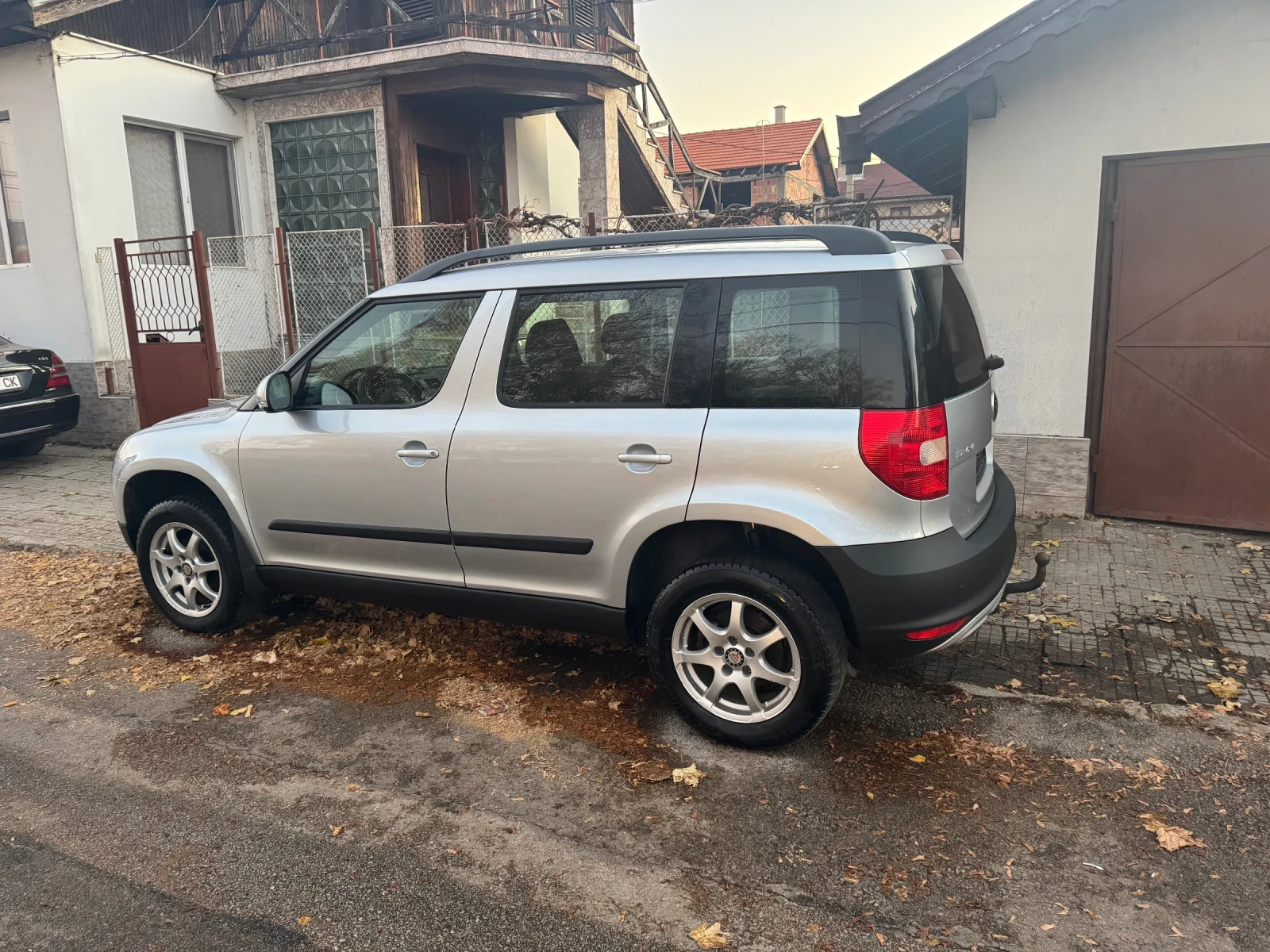 Skoda Yeti  2.0 TDI 4x4  - изображение 6